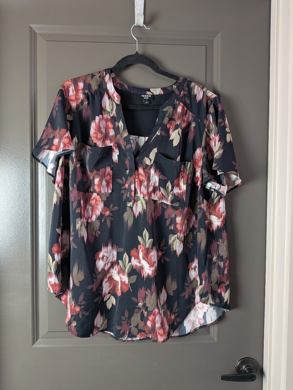 Torrid Harper Studio Crepe de Chine Flutter Short Sleeve Blouse Size 1 1X